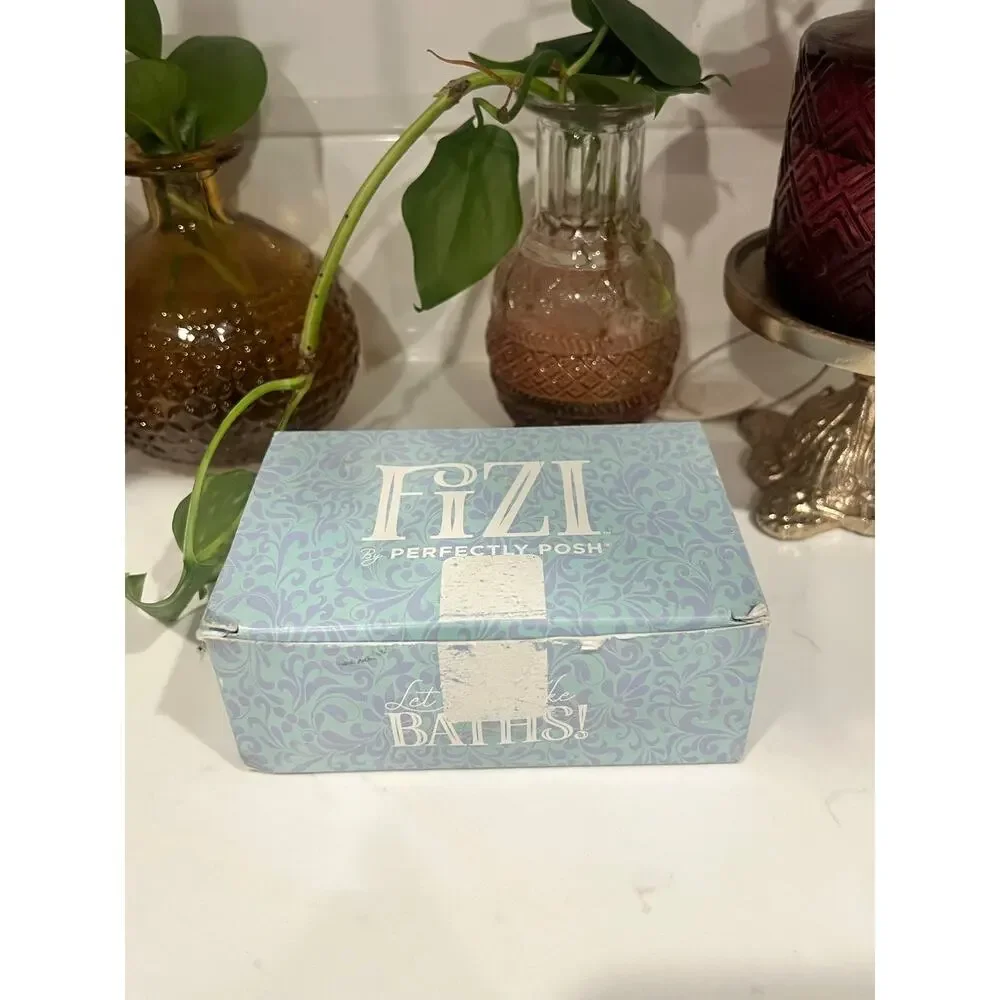Perfectly Posh FIZI Bath Bomb Set 6 Pc Assorted Mystery Scents Rare Discontinued